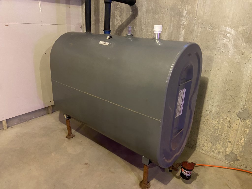 indoor 275 gallon oil storage tank